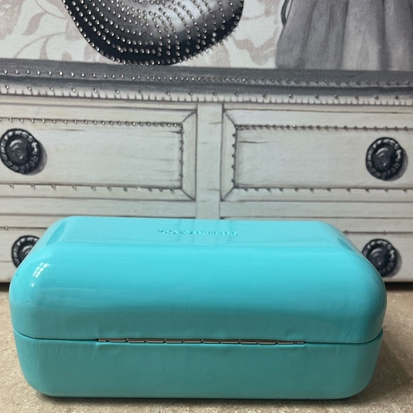 Tiffany & Co. Large Hardshell Sunglasses Case - Picture 6 of 10